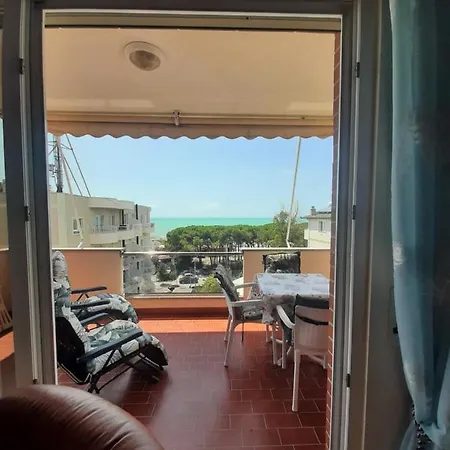 Daire Seaview Haven - Golem, Albania